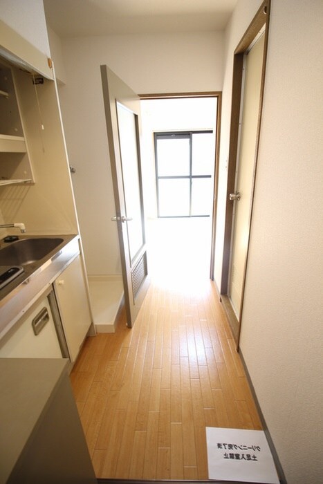 物件内観写真20　(廊下)