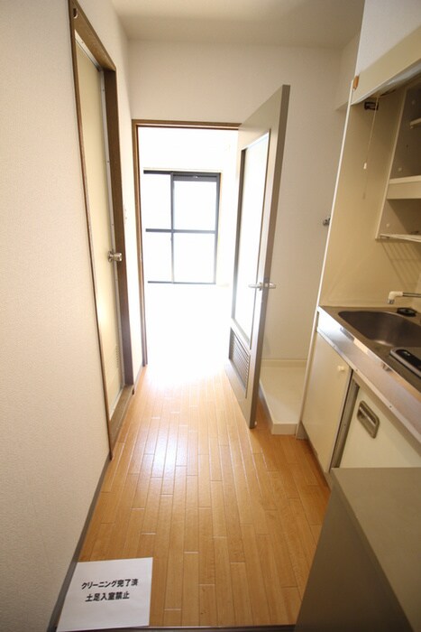 物件内観写真20　(廊下)