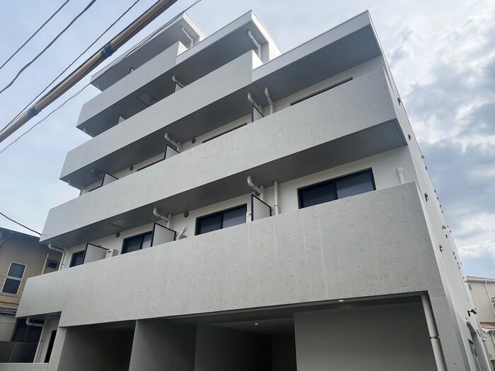 アルティザ氷川台の外観写真