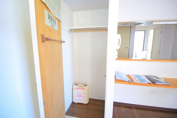 物件内観写真11　(収納)