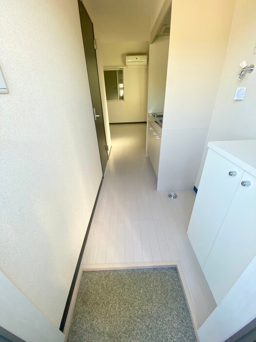 物件内観写真22　(玄関)