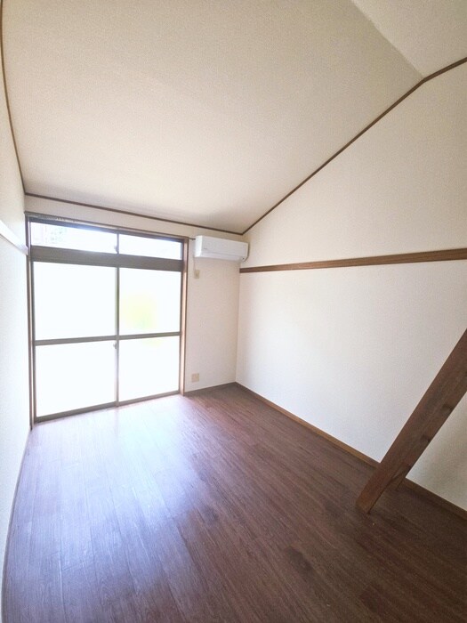 物件内観写真11　(居室)