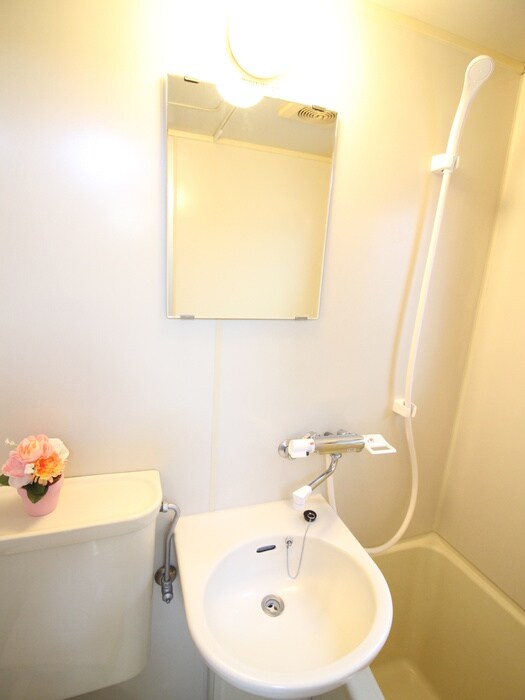 物件内観写真9　(洗面)