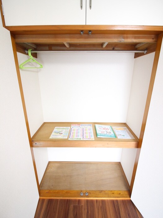 物件内観写真12　(収納)