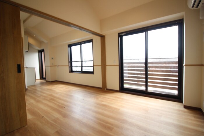 物件内観写真8　(居室)