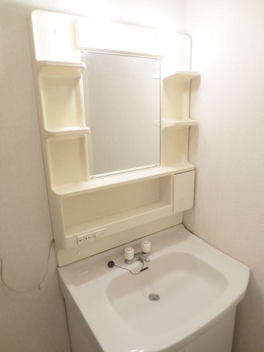 物件内観写真10　(洗面)