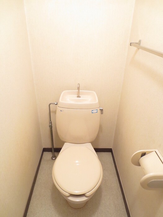 物件内観写真12　(トイレ)