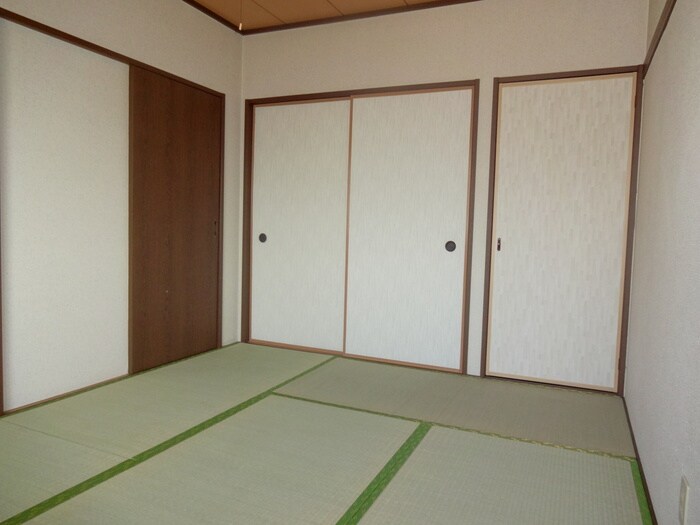 物件内観写真16　(内観写真)