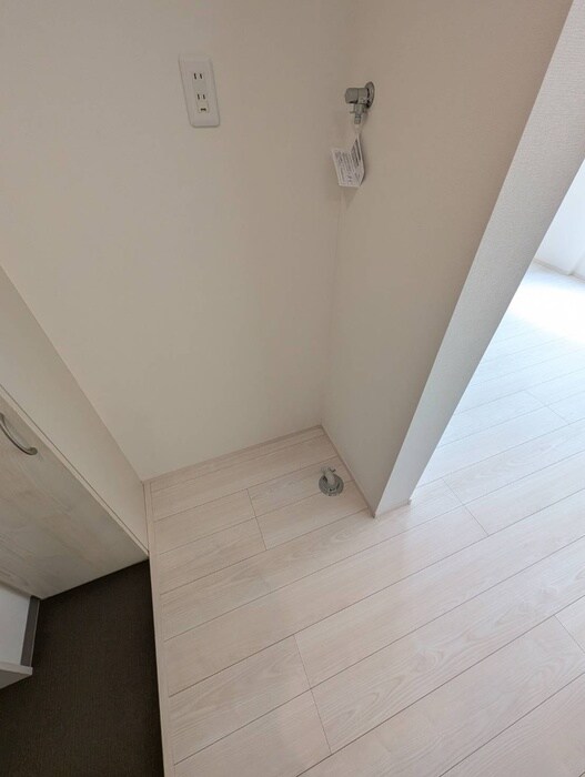 物件内観写真4　(洗濯機置場)