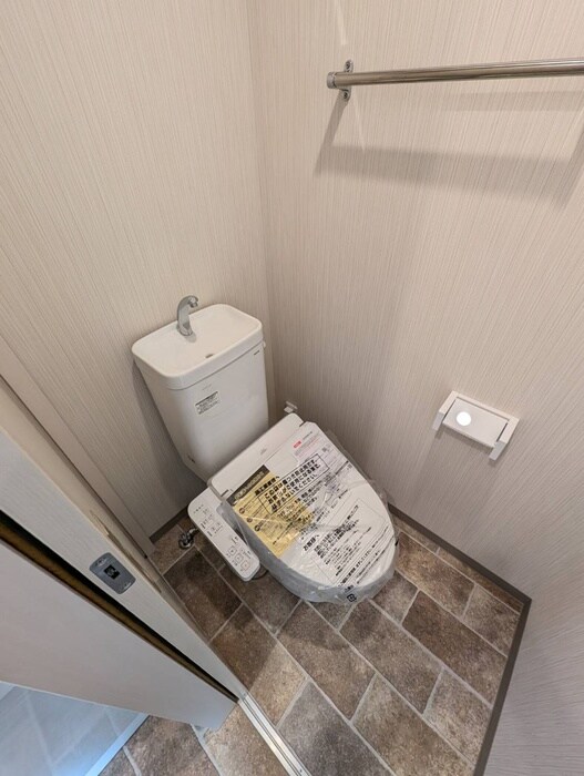 物件内観写真9　(トイレ)