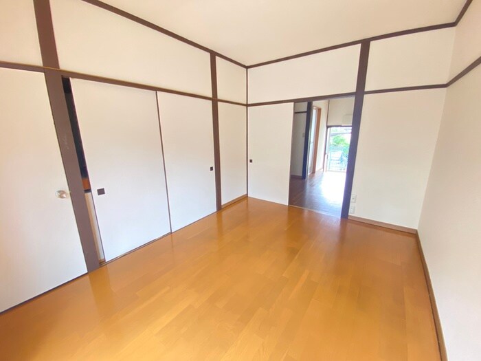 物件内観写真8　(居室)