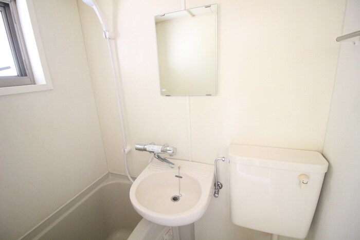 物件内観写真12　(洗面)