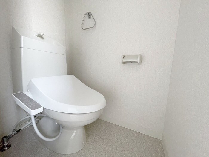 物件内観写真11　(トイレ)