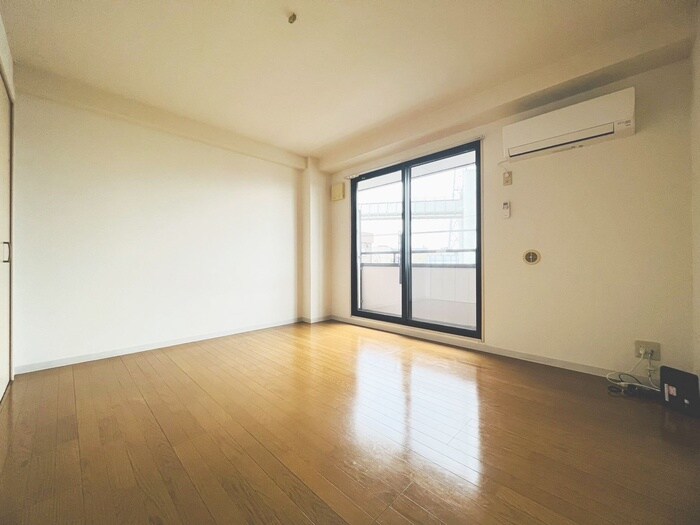 物件内観写真4　(居室)