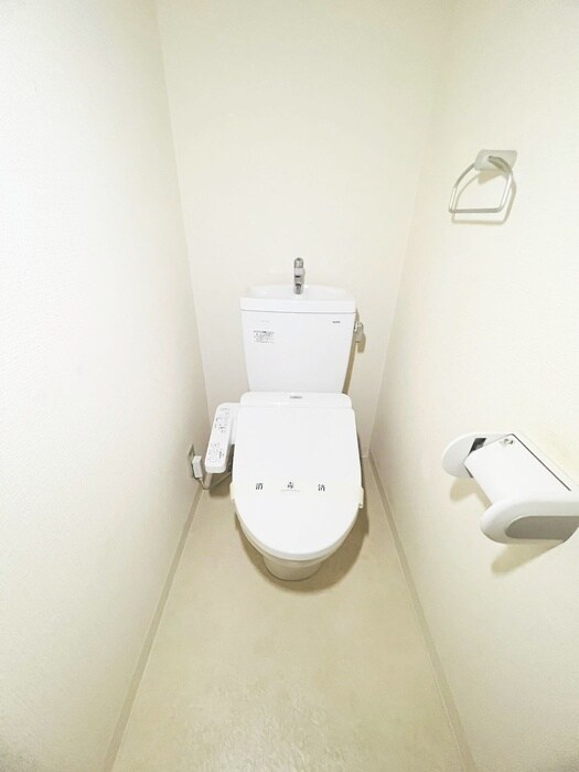 物件内観写真11　(トイレ)