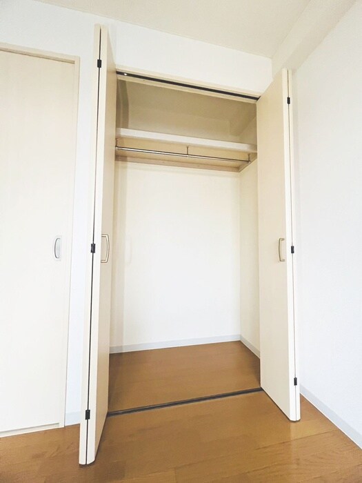 物件内観写真12　(収納)