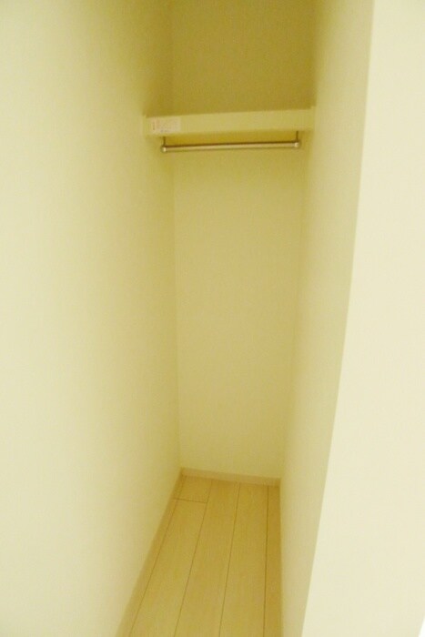 物件内観写真13　(収納)