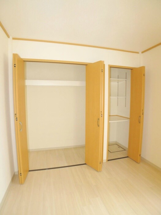 物件内観写真17　(収納)