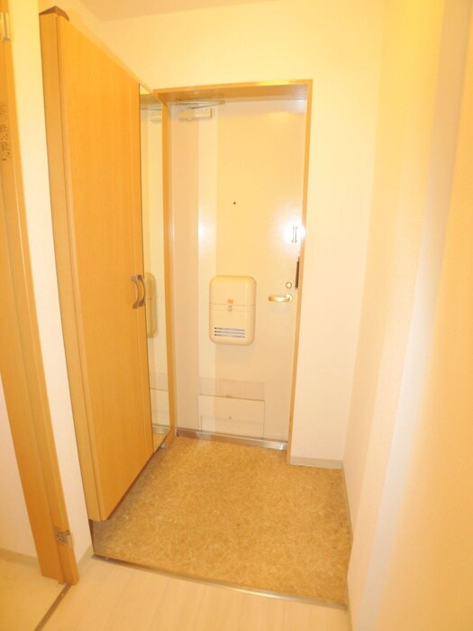 物件内観写真20　(玄関)
