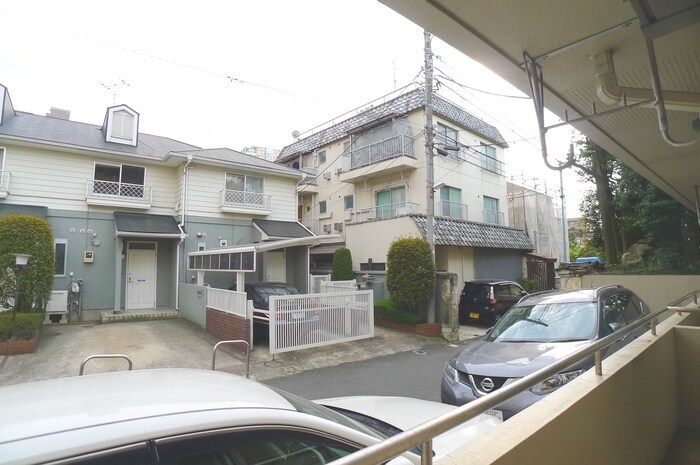 物件内観写真22　(室内からの展望)