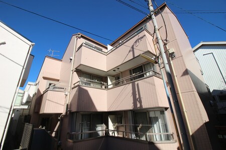 ＧＥＮＥＳＩＳ下北沢外観写真
