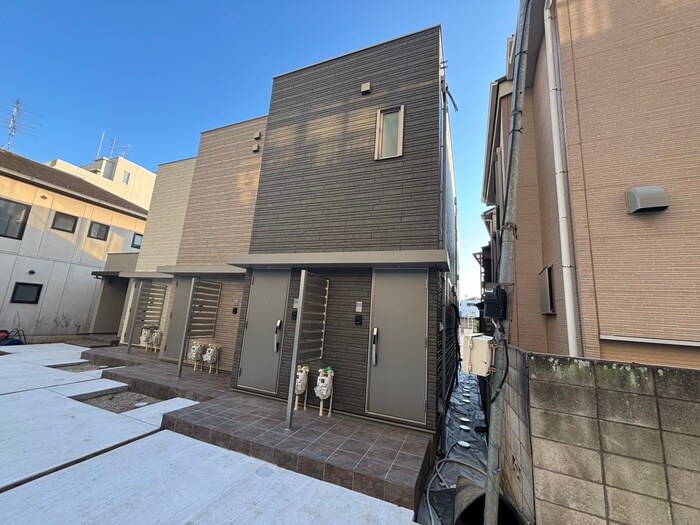 物件外観写真2　(外観写真)