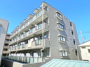 ロッソ・パステロ外観写真