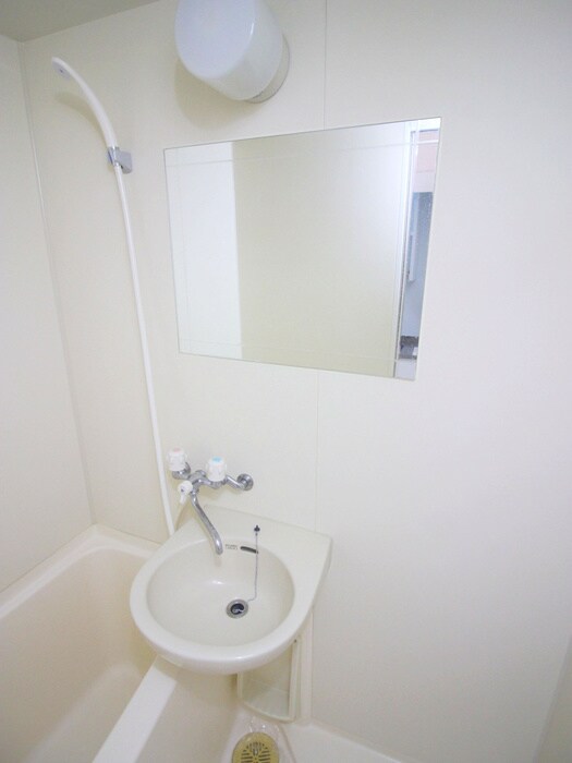 物件内観写真9　(洗面)