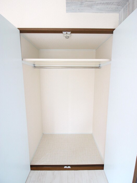 物件内観写真13　(収納)