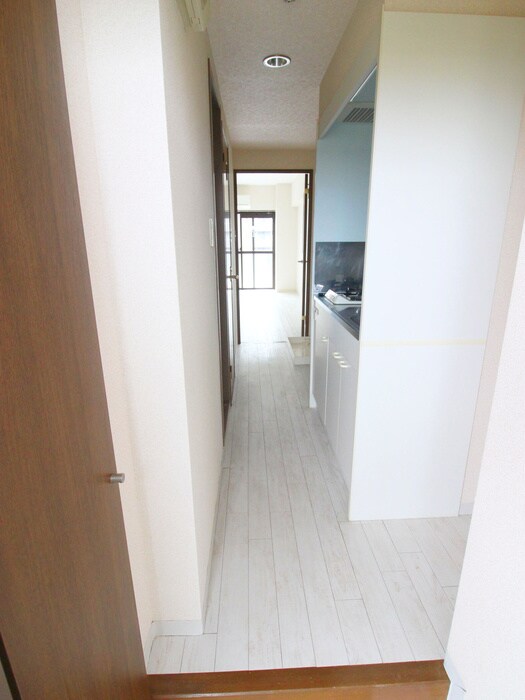 物件内観写真21　(廊下)