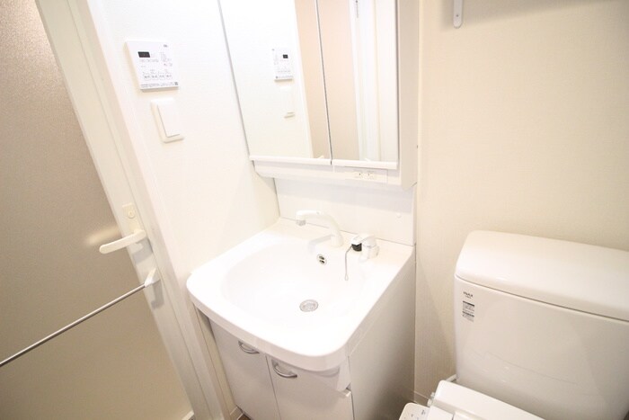 物件内観写真12　(洗面)