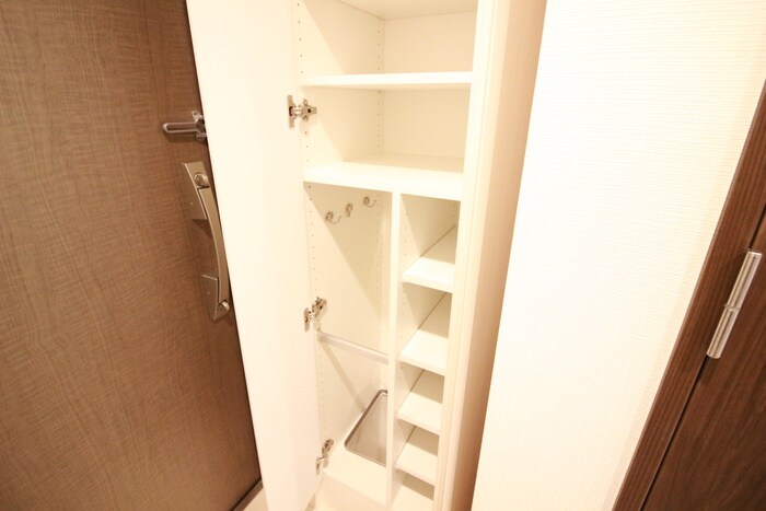 物件内観写真17　(靴箱)