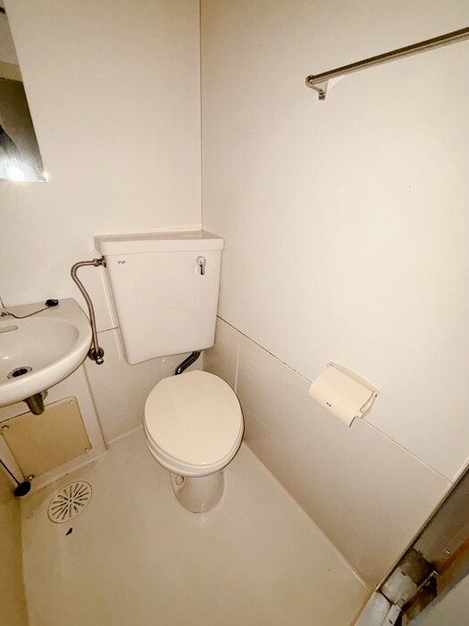 物件内観写真12　(トイレ)