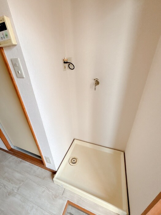 物件内観写真19　(洗濯機置場)