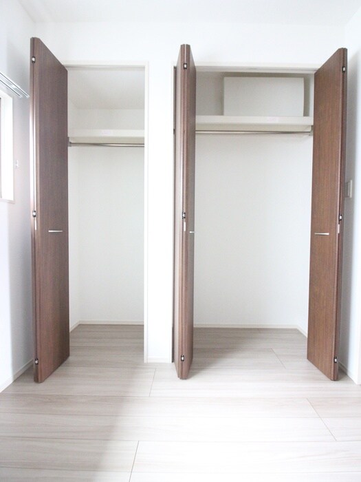 物件内観写真12　(収納)