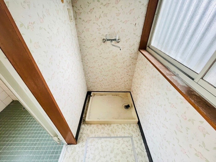 物件内観写真15　(洗濯機置場)