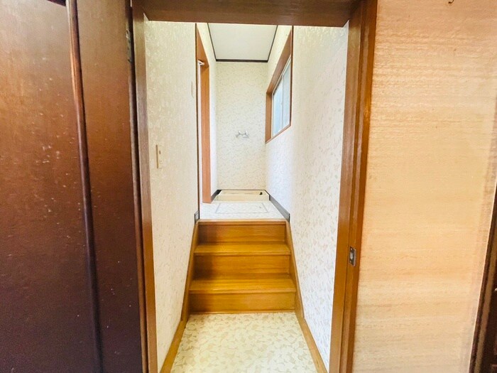 物件内観写真16　(廊下)