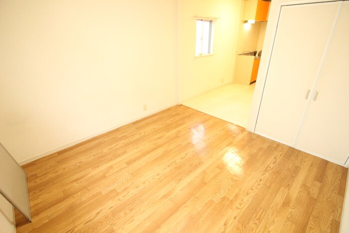 物件内観写真9　(居室)
