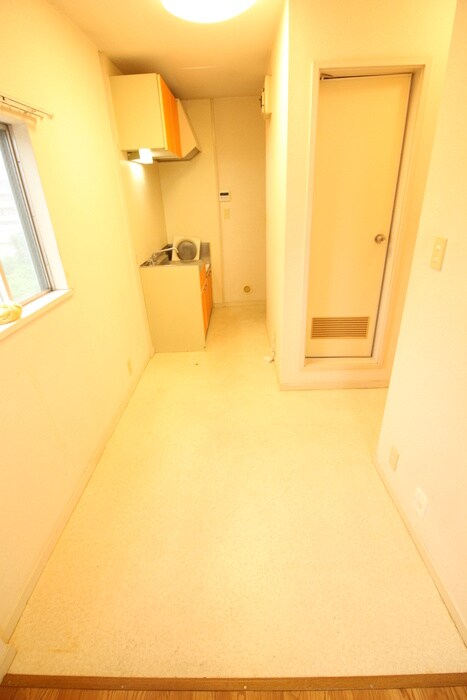 物件内観写真18　(廊下)