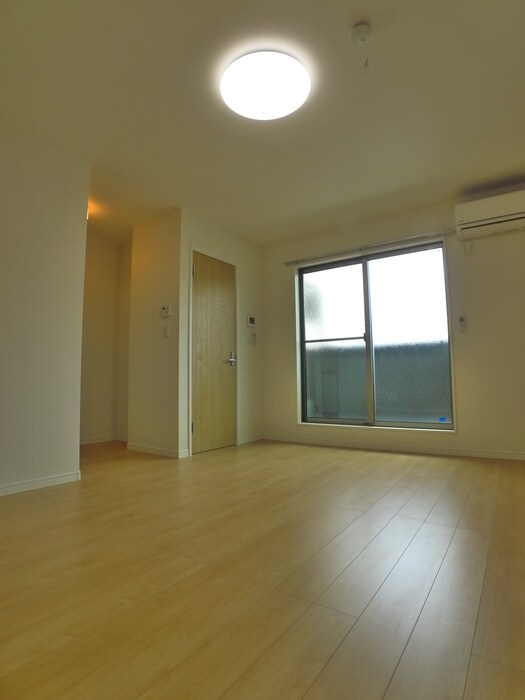 物件内観写真11　(収納)