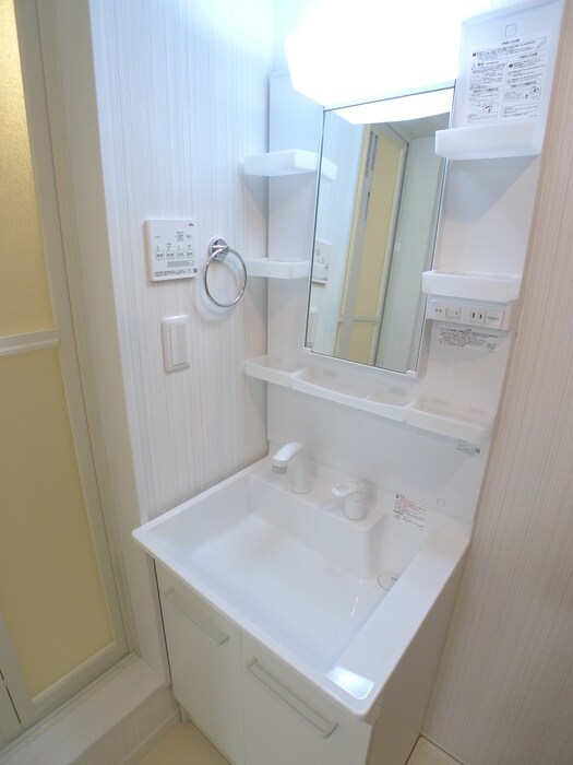 物件内観写真17　(洗面)