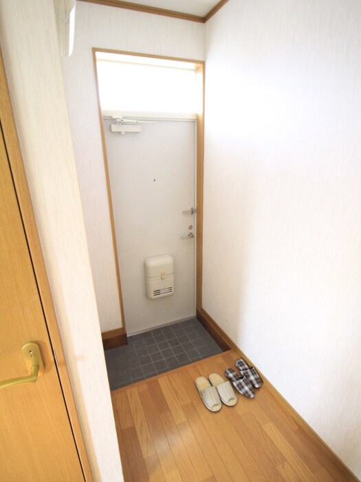 スギモトハウスの玄関