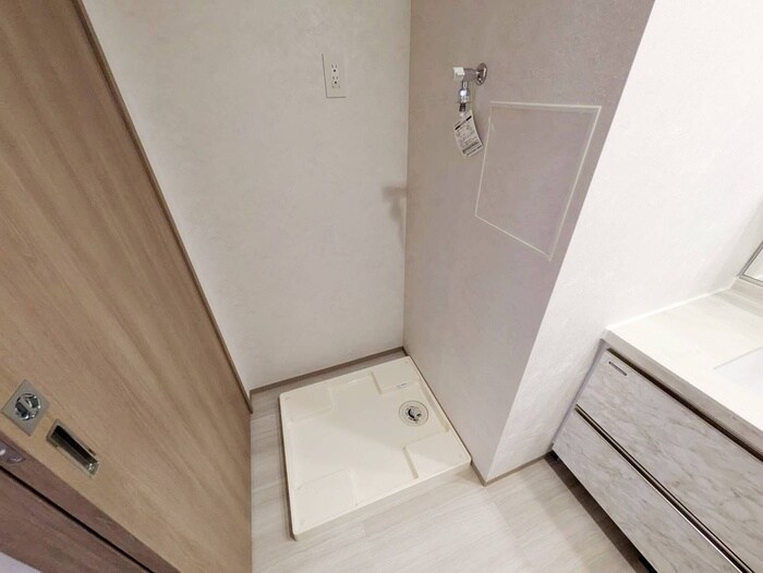 物件内観写真13　(洗濯機置場)