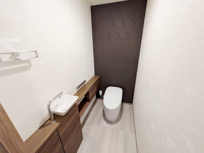 物件内観写真14　(トイレ)