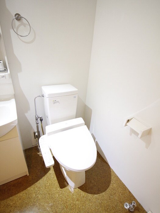 物件内観写真14　(トイレ)