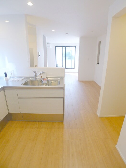 物件内観写真8　(内観写真)