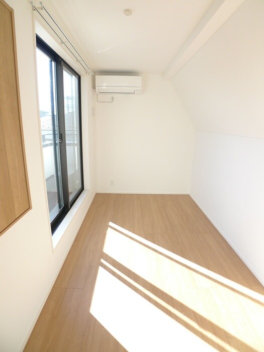 物件内観写真11　(居室)