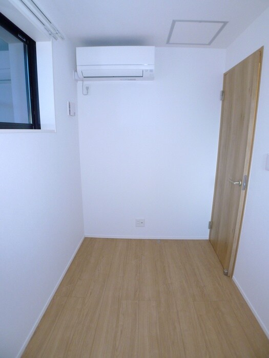 物件内観写真19　(居室)