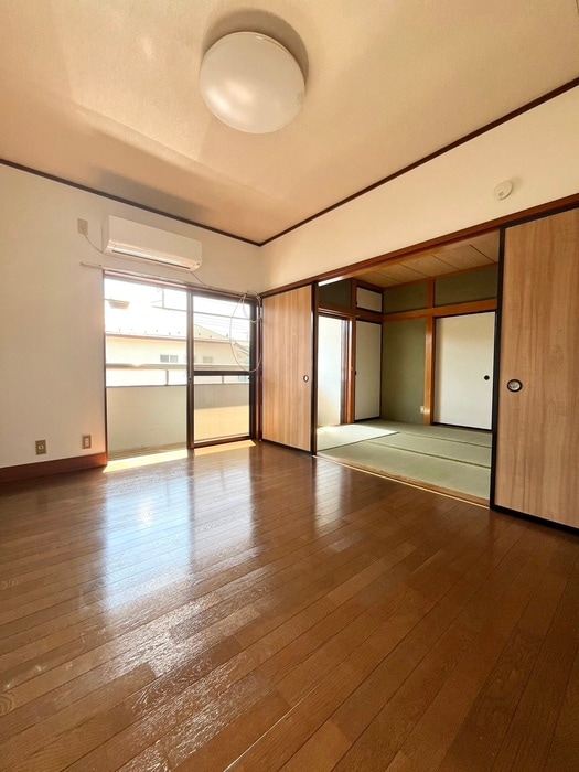 セレクトハウス八幡の居室