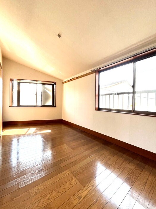 物件内観写真8　(居室)